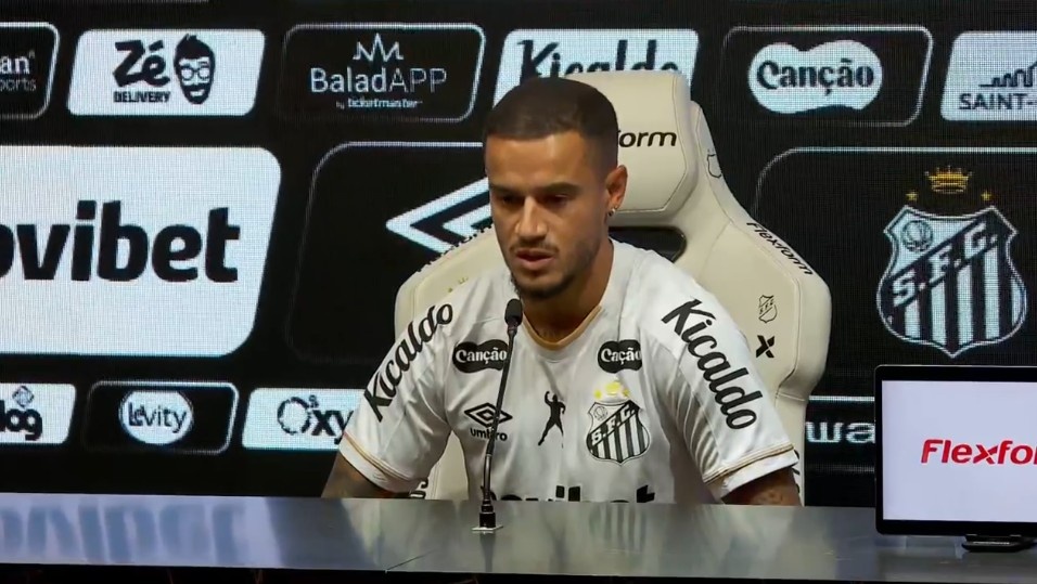 库鸟:我曾放弃1000万+维拉欠款回归瓦斯科 来桑托斯是内马尔邀请 库鸟:我曾放弃1000万+维拉欠款回归瓦斯科 来桑托斯是内马尔邀请