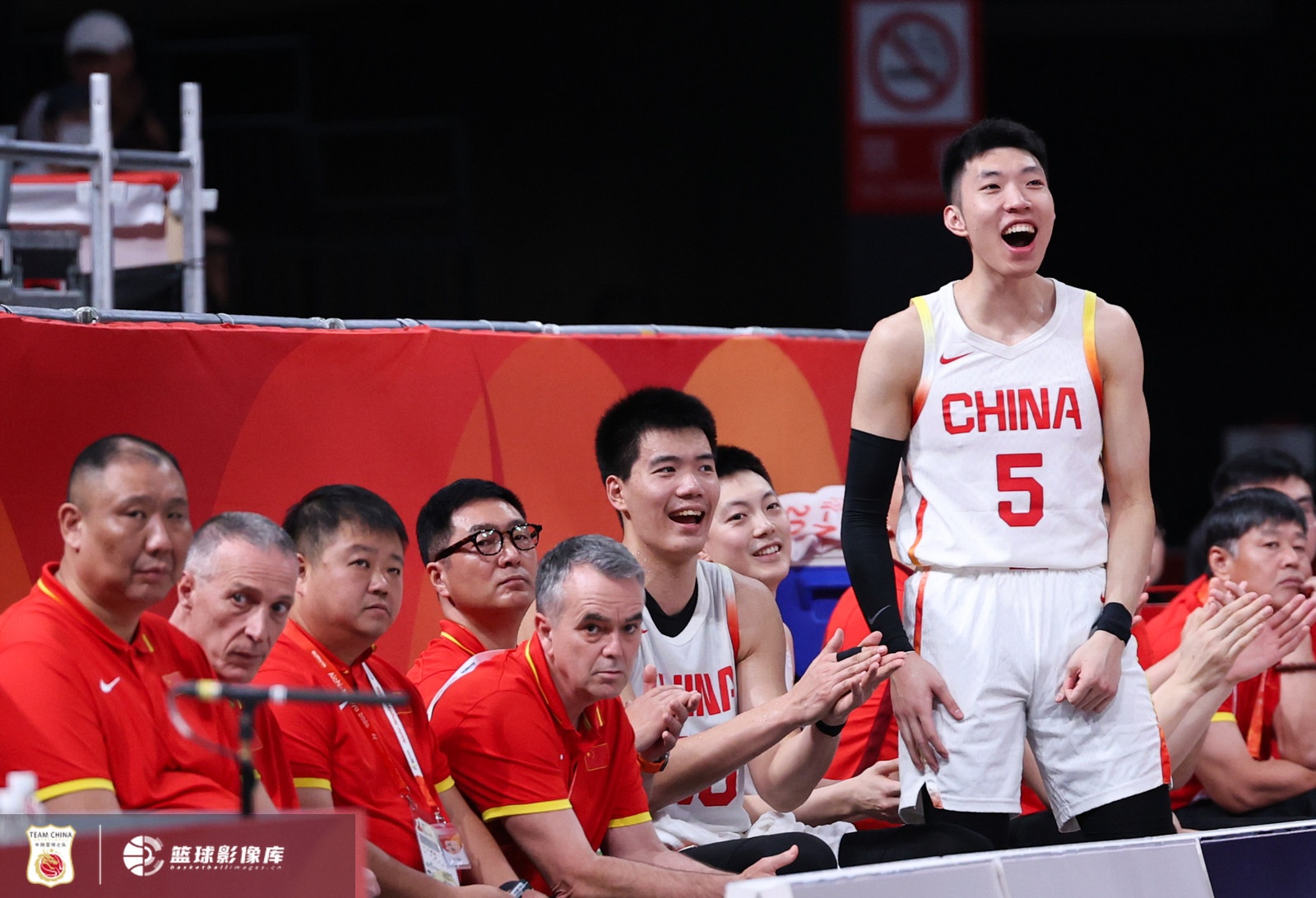 布莱顿U21vs巴黎圣日耳曼U21免费直播_布莱顿U21vs巴黎圣日耳曼U21高清直播_布莱顿U21vs巴黎圣日耳曼U21直播在线观看