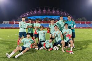 积极备战!韦世豪社媒晒国足训练胜利小队 积极备战!韦世豪社媒晒国足训练胜利小队